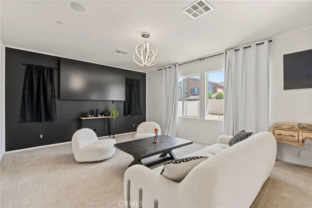 38226 Chapelle Palmdale, CA 93552