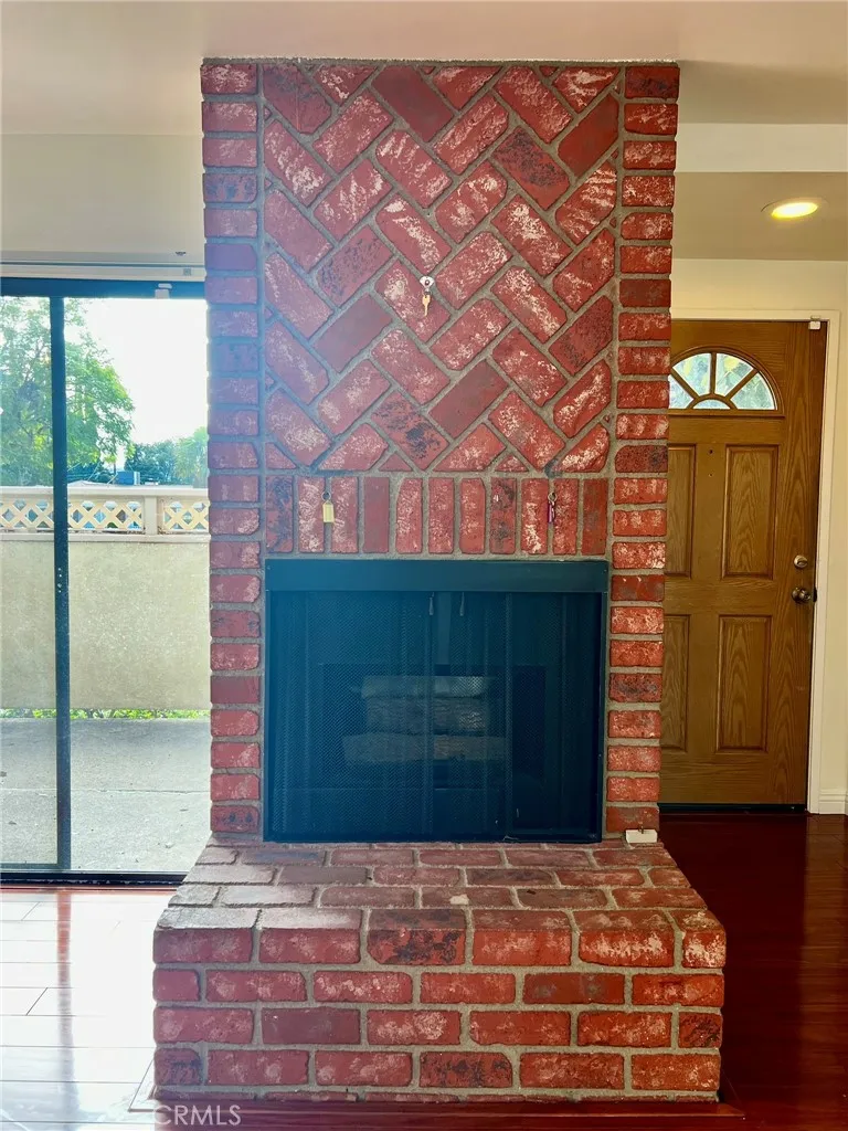 19451 Sherman Way #501 Reseda, CA 91335