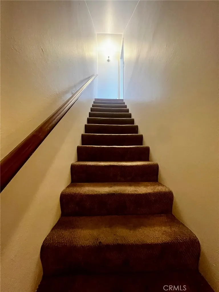 19451 Sherman Way #501 Reseda, CA 91335