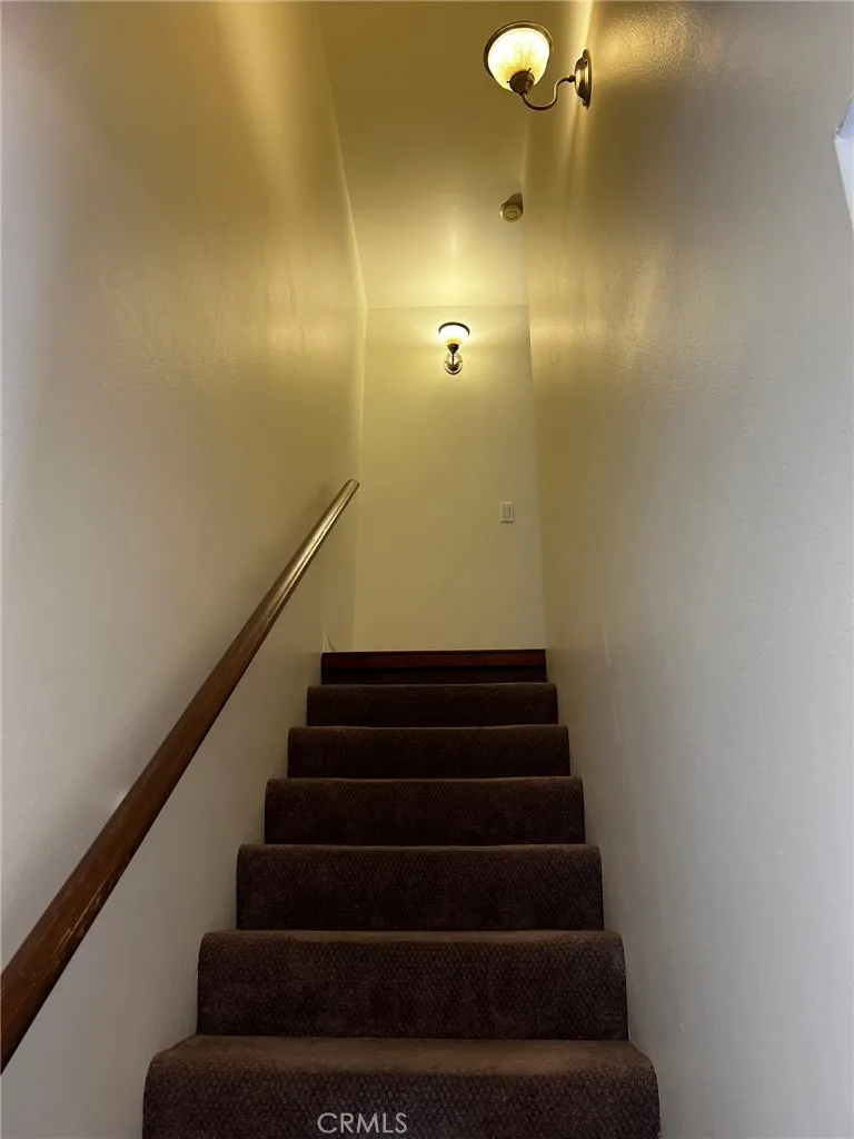 19451 Sherman Way #501 Reseda, CA 91335
