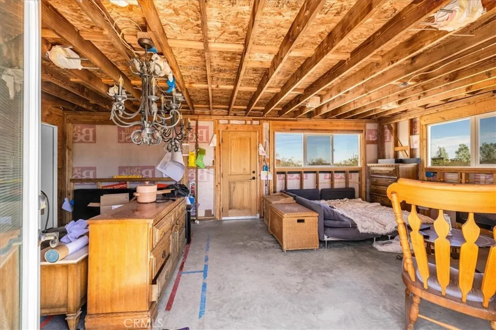 1022 Chuckawalla Road Landers, CA 92285