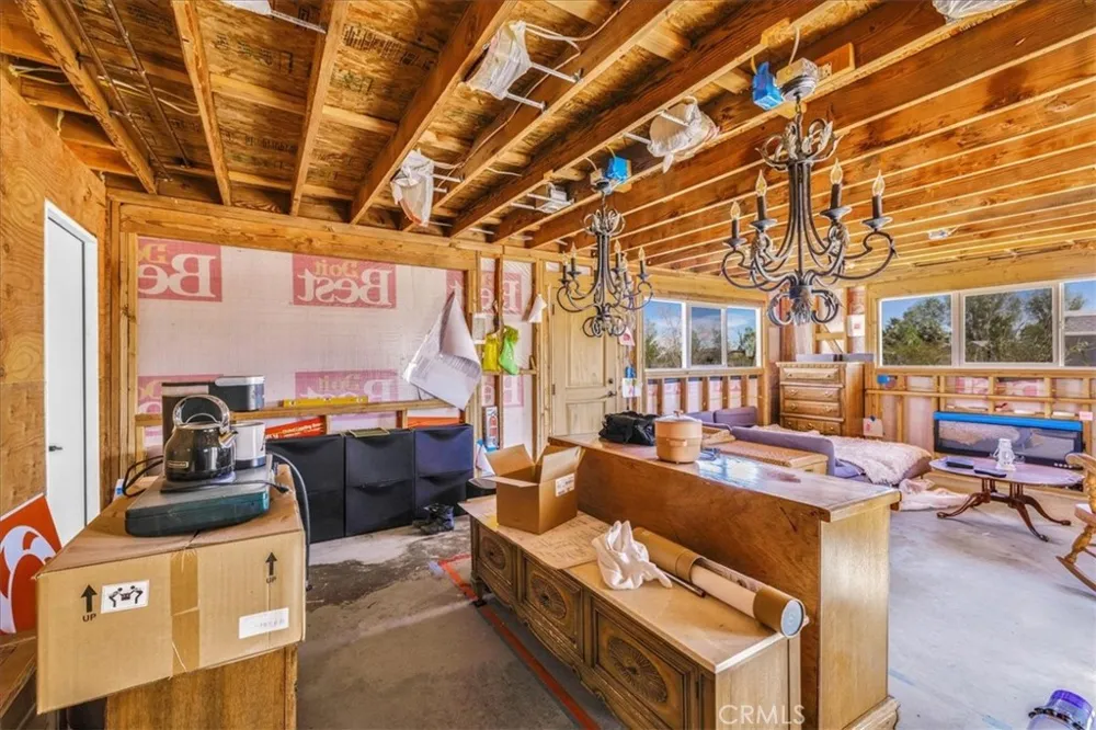 1022 Chuckawalla Road Landers, CA 92285