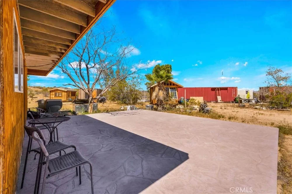 1022 Chuckawalla Road Landers, CA 92285