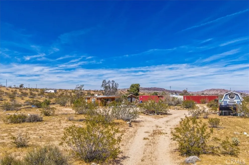 1022 Chuckawalla Road Landers, CA 92285