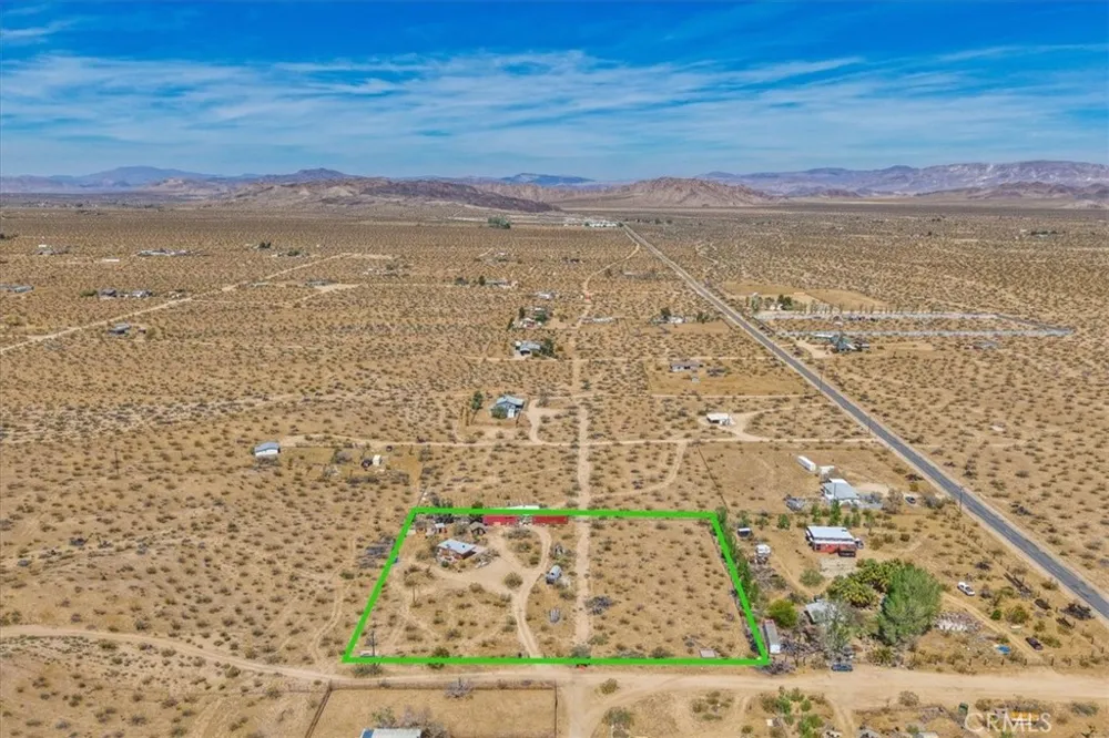 1022 Chuckawalla Road Landers, CA 92285