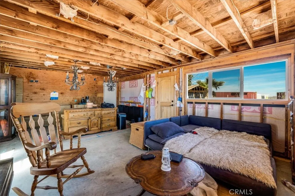 1022 Chuckawalla Road Landers, CA 92285