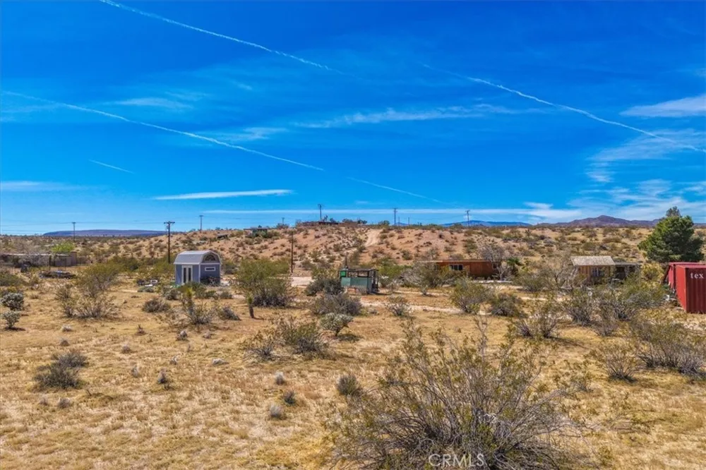 1022 Chuckawalla Road Landers, CA 92285