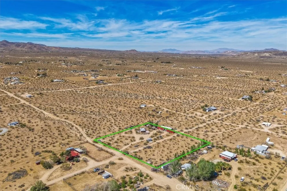 1022 Chuckawalla Road Landers, CA 92285