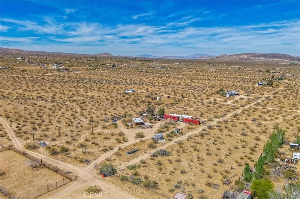 1022 Chuckawalla Road Landers, CA 92285