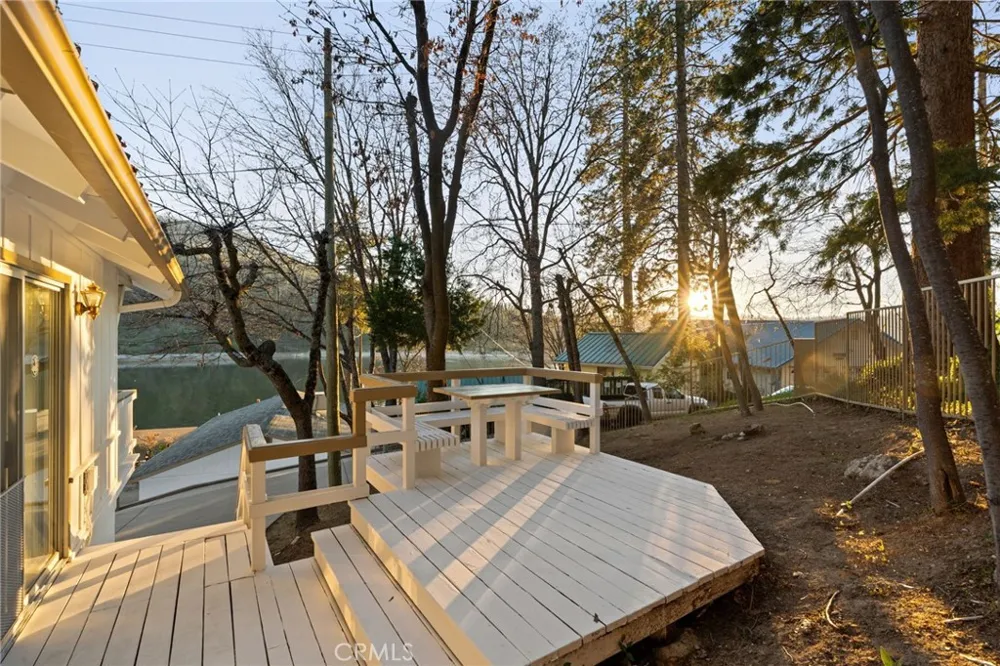 39118 Lake Drive Bass Lake, CA 93604