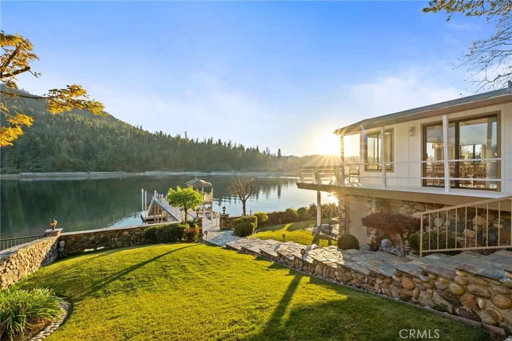 39118 Lake Drive Bass Lake, CA 93604