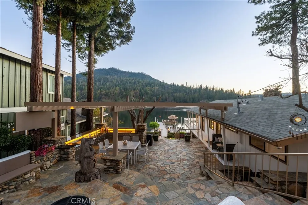 39118 Lake Drive Bass Lake, CA 93604