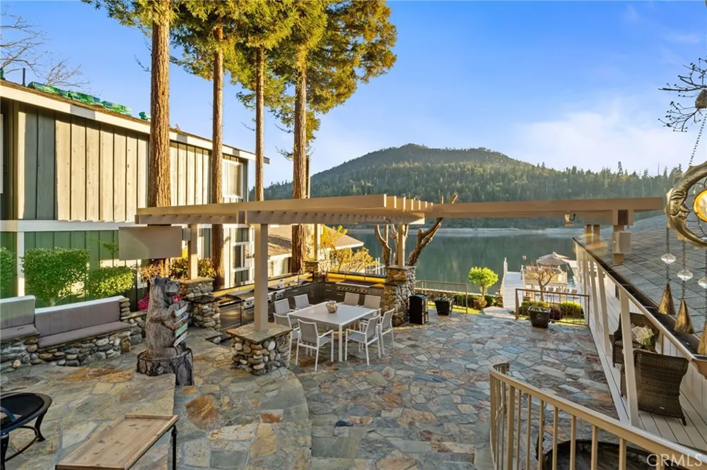 39118 Lake Drive Bass Lake, CA 93604