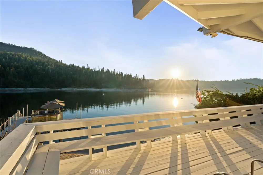 39118 Lake Drive Bass Lake, CA 93604