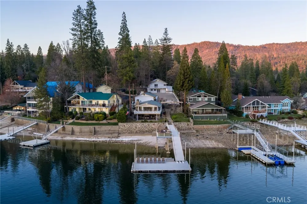 39118 Lake Drive Bass Lake, CA 93604