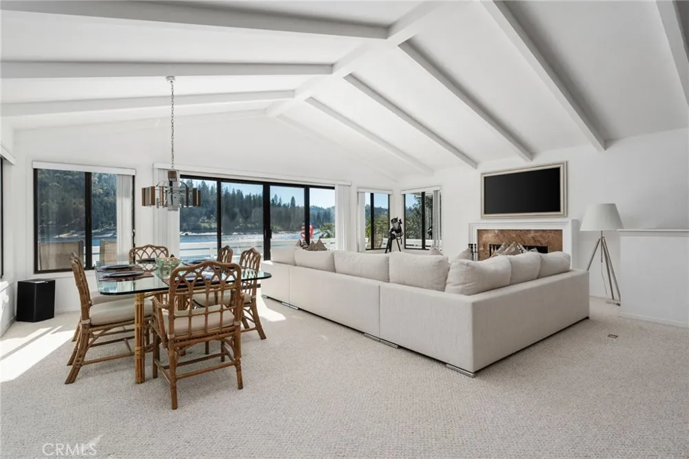 39118 Lake Drive Bass Lake, CA 93604