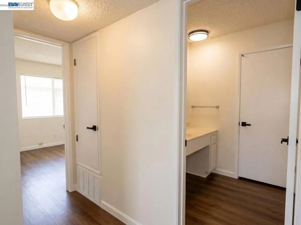 796 Woodside Ln #1 Sacramento, CA 95825