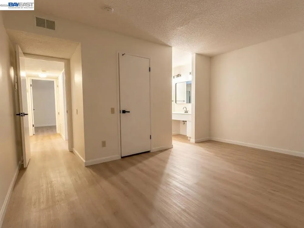 796 Woodside Ln #1 Sacramento, CA 95825