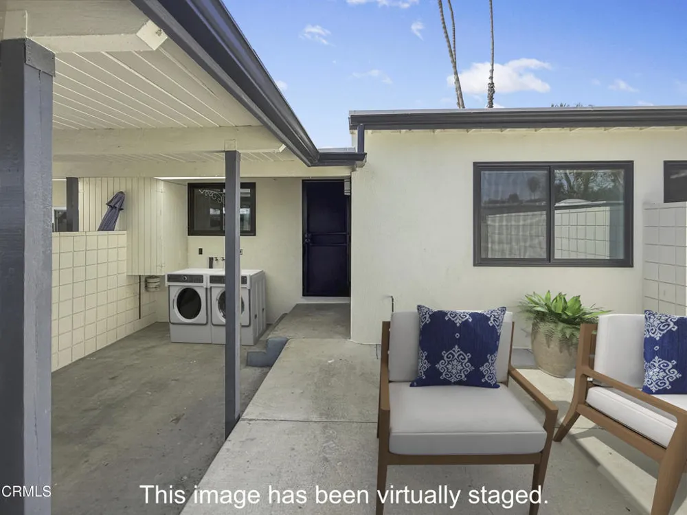61 Redwood Avenue Ventura, CA 93003