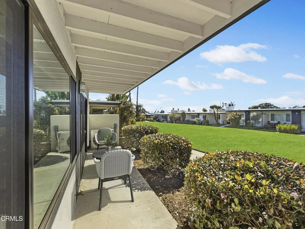 61 Redwood Avenue Ventura, CA 93003