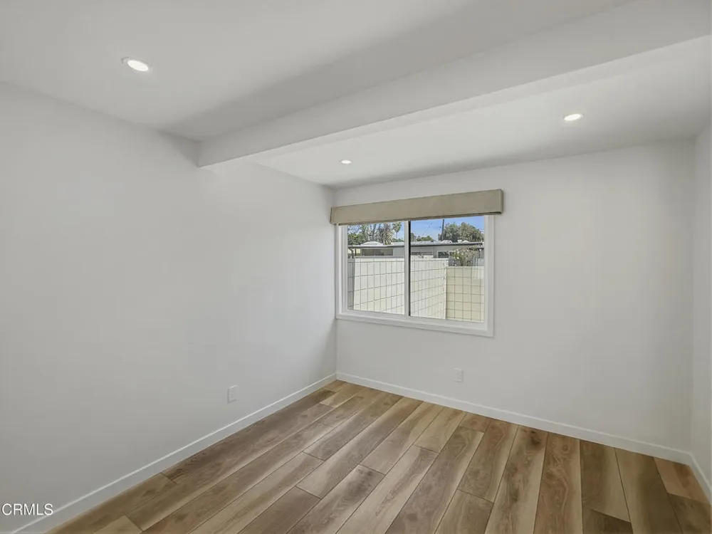 61 Redwood Avenue Ventura, CA 93003