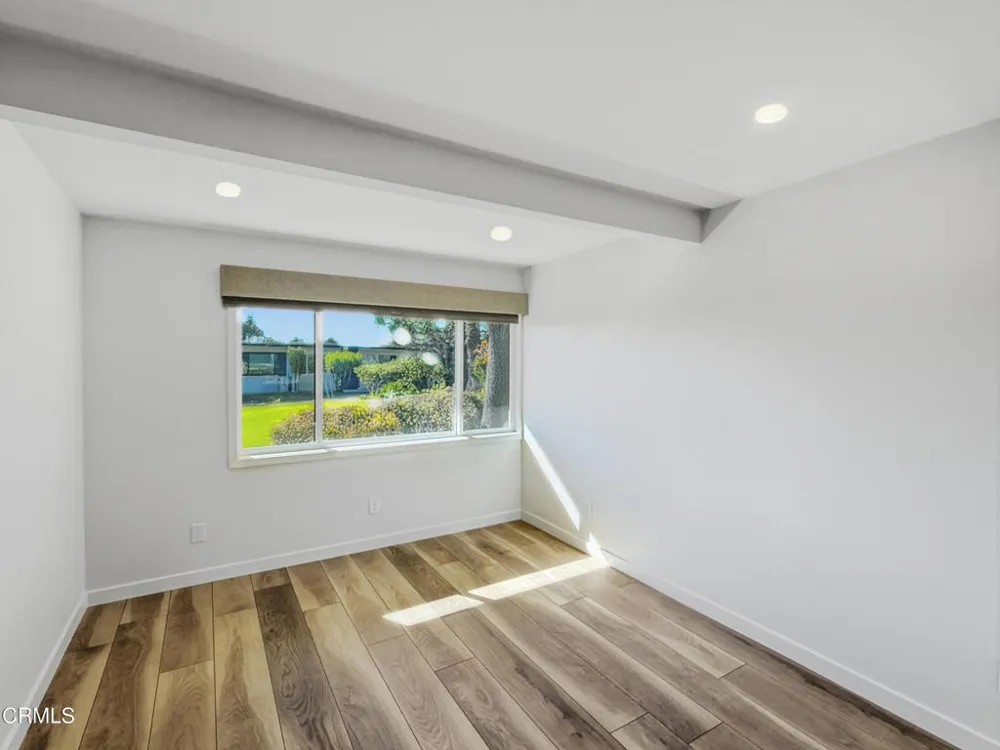 61 Redwood Avenue Ventura, CA 93003
