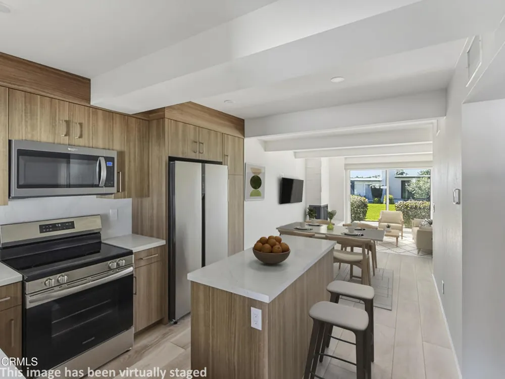 61 Redwood Avenue Ventura, CA 93003