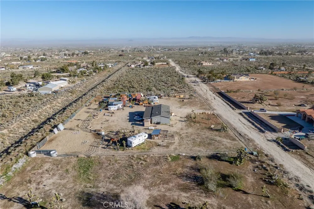 11074 Redwood Pinon Hills, CA 92372