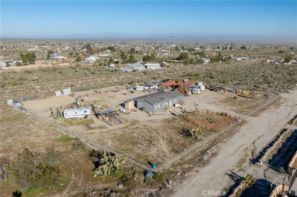 11074 Redwood Pinon Hills, CA 92372