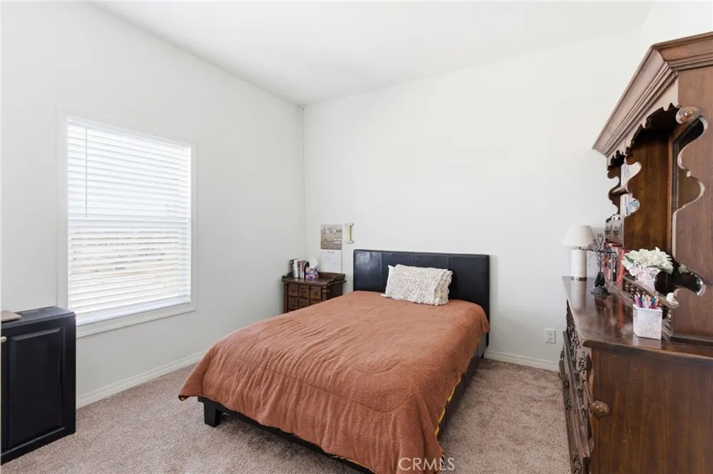 11074 Redwood Pinon Hills, CA 92372