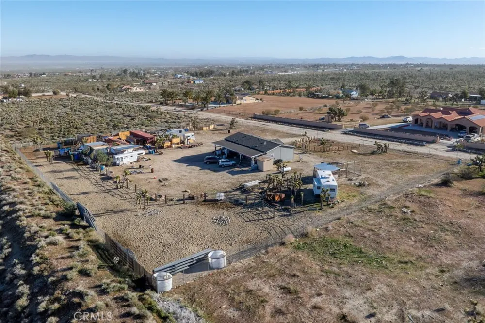 11074 Redwood Pinon Hills, CA 92372