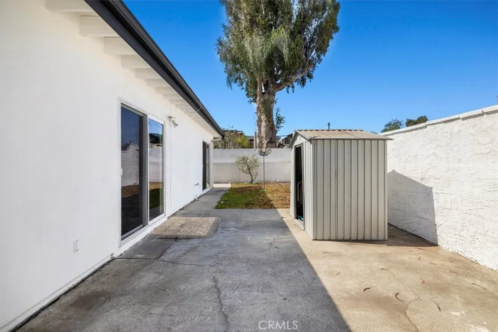 25427 Belle Porte Harbor City, CA 90710