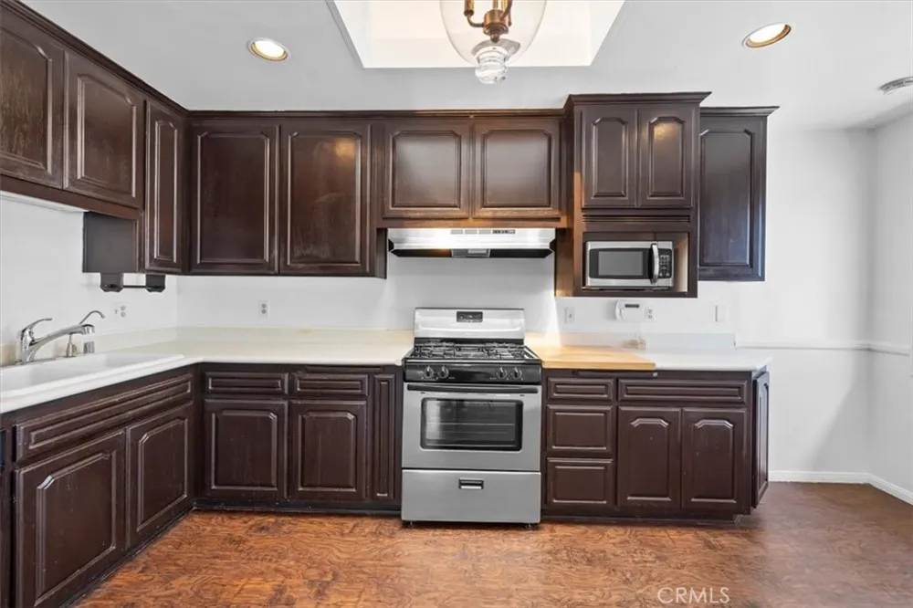 25427 Belle Porte Harbor City, CA 90710