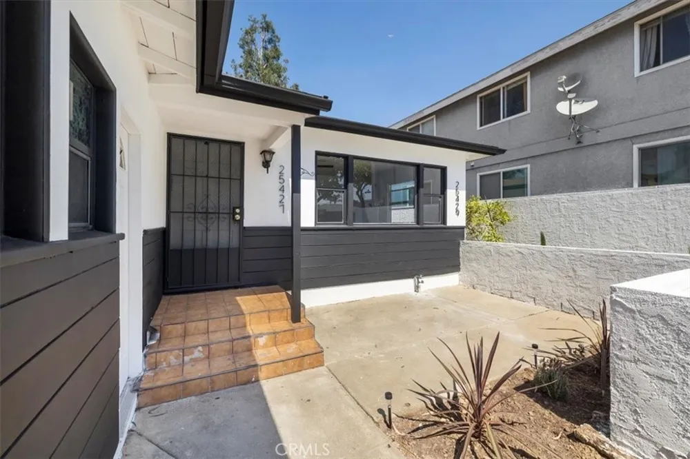 25427 Belle Porte Harbor City, CA 90710