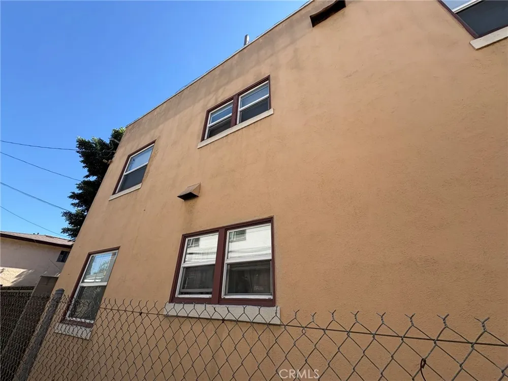 617 West 3rd Street Long Beach, CA 90802