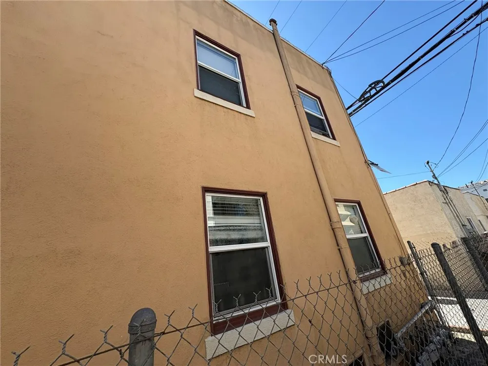 617 West 3rd Street Long Beach, CA 90802