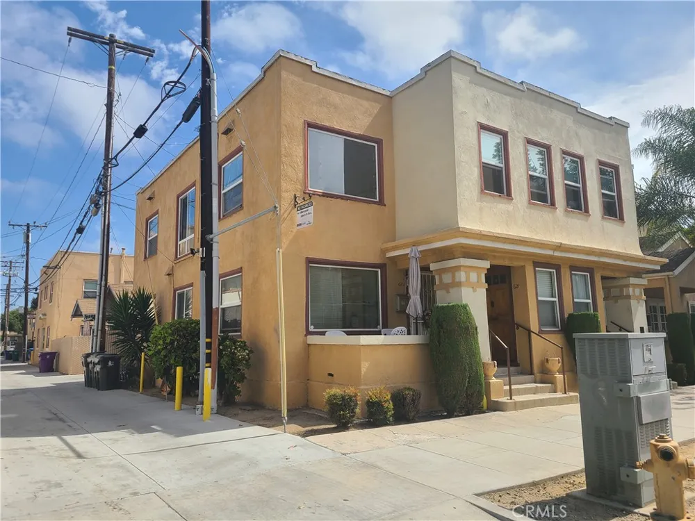 617 West 3rd Street Long Beach, CA 90802