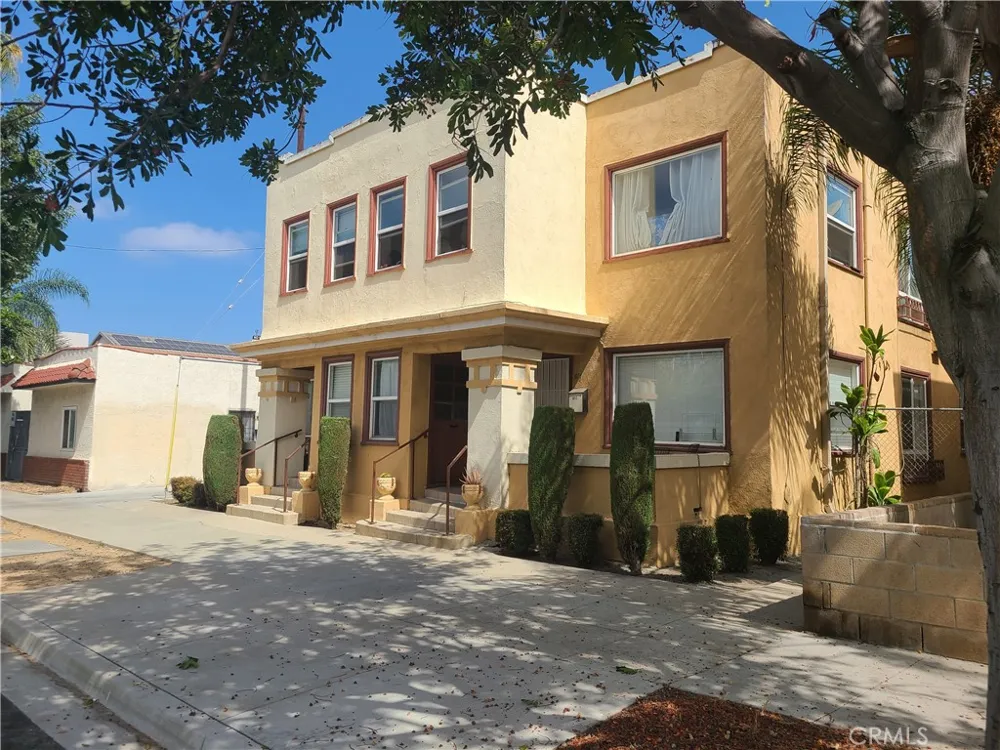 617 West 3rd Street Long Beach, CA 90802