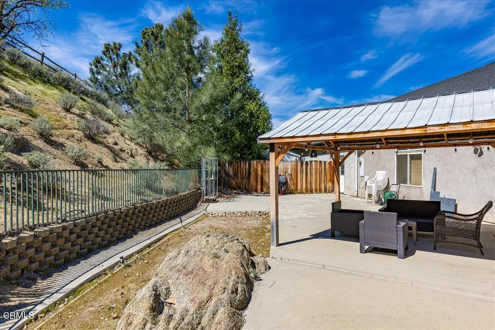 26050 Cumberland Road Tehachapi, CA 93561