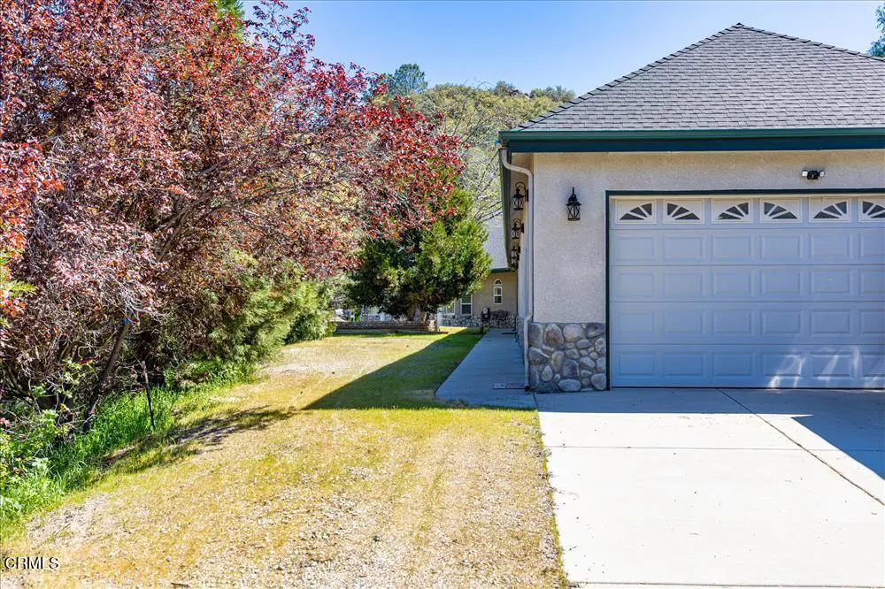 26050 Cumberland Road Tehachapi, CA 93561