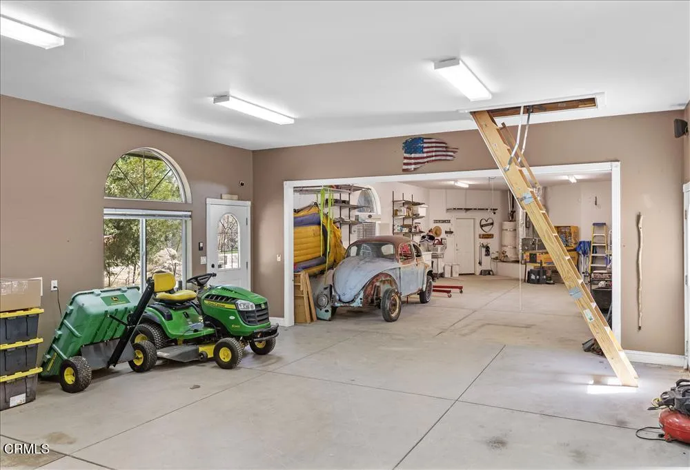 26050 Cumberland Road Tehachapi, CA 93561