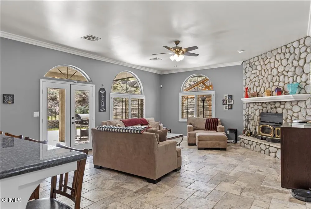 26050 Cumberland Road Tehachapi, CA 93561