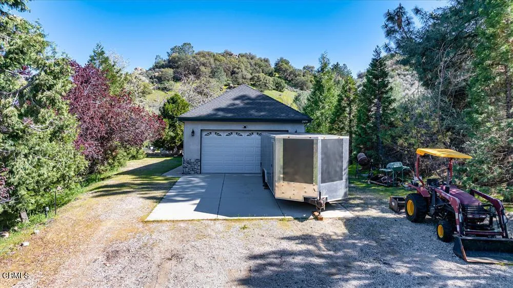 26050 Cumberland Road Tehachapi, CA 93561