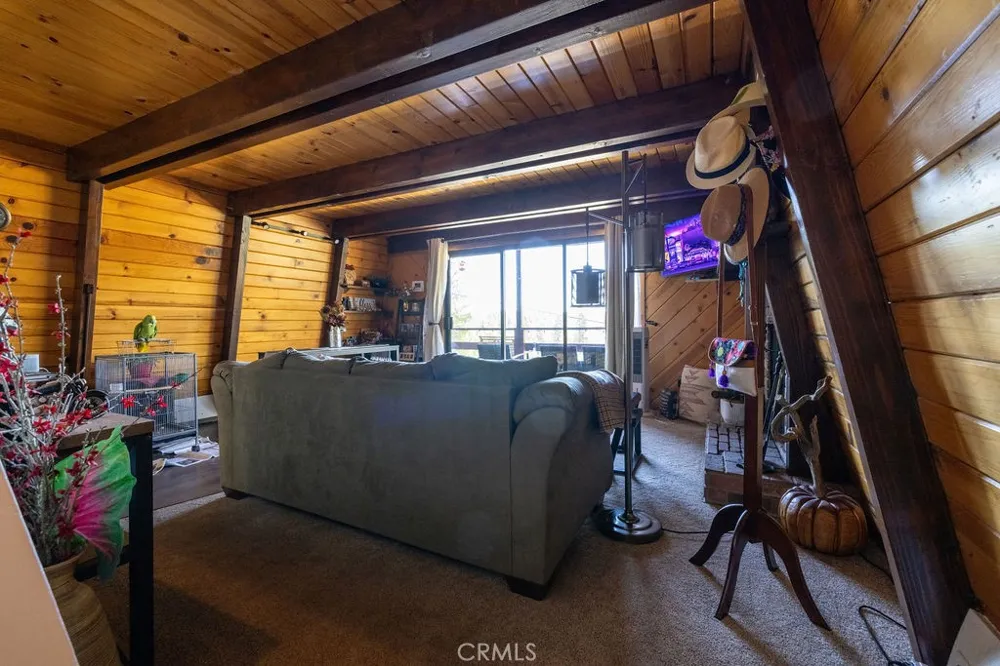 2476 Elko Arrowbear, CA 92382