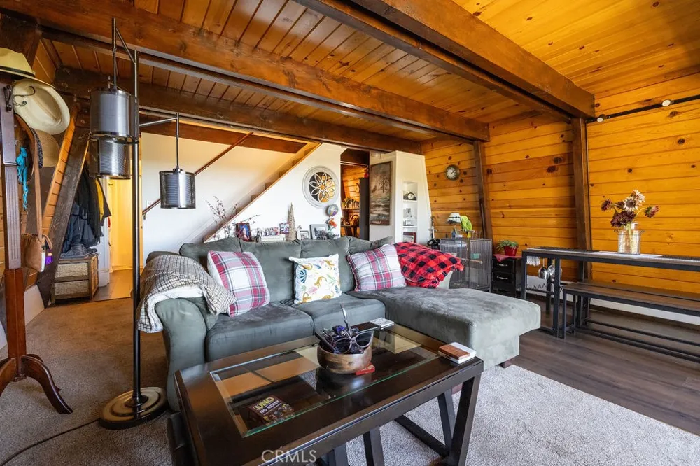 2476 Elko Arrowbear, CA 92382