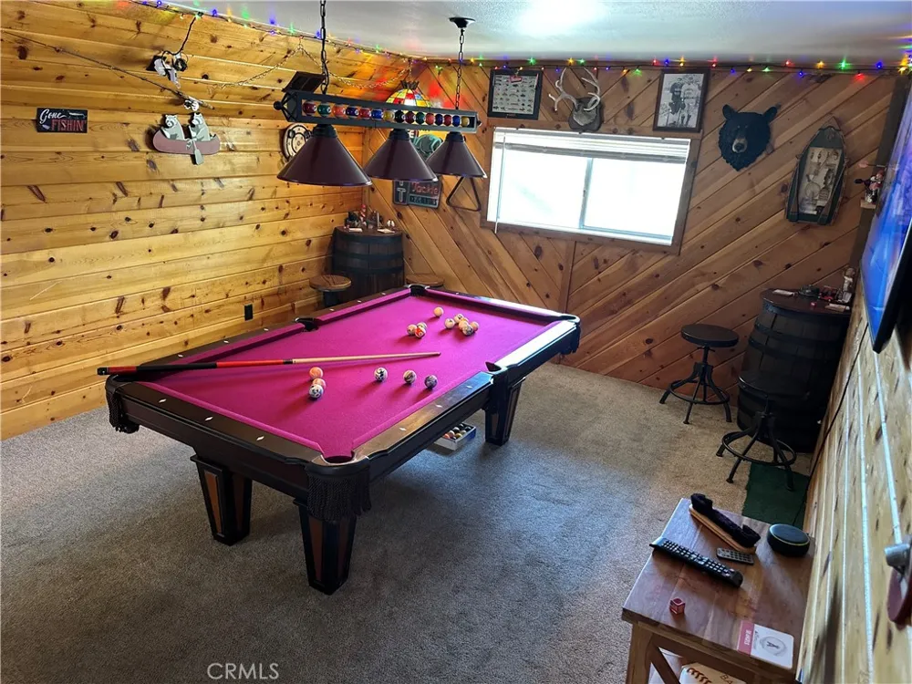 2476 Elko Arrowbear, CA 92382