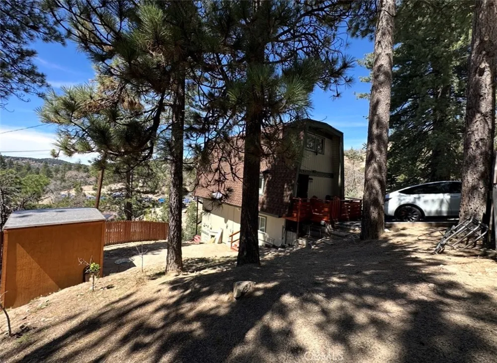 2476 Elko Arrowbear, CA 92382