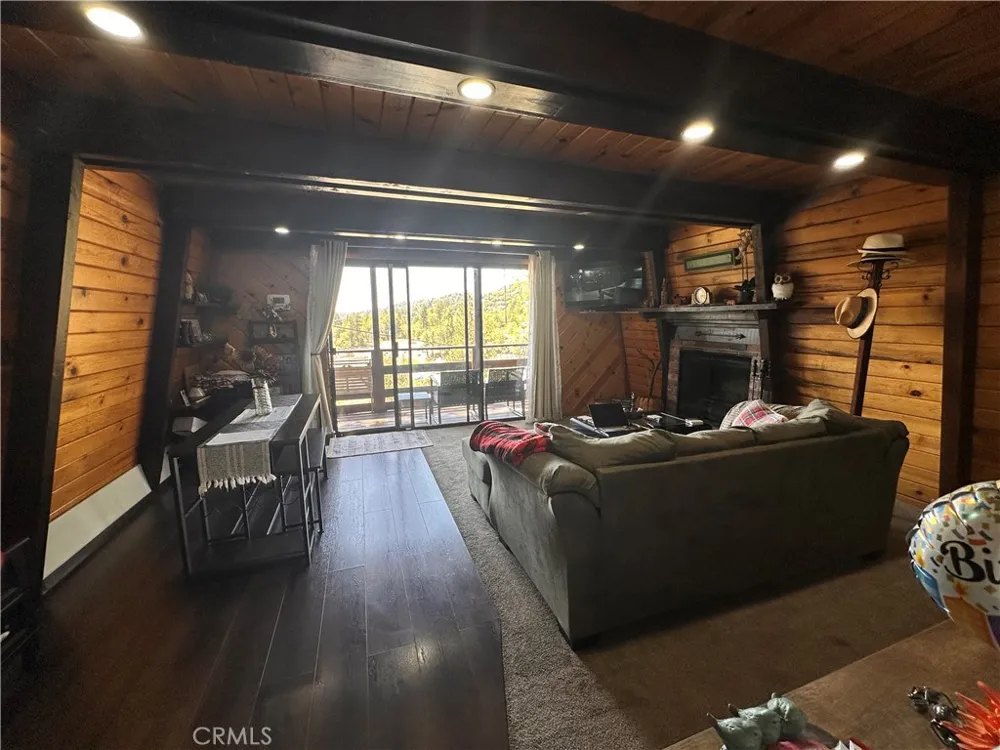 2476 Elko Arrowbear, CA 92382