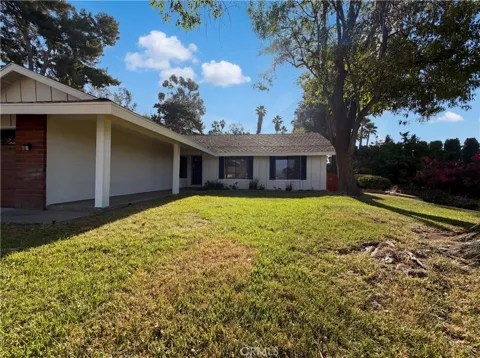 2785 Bonita Drive