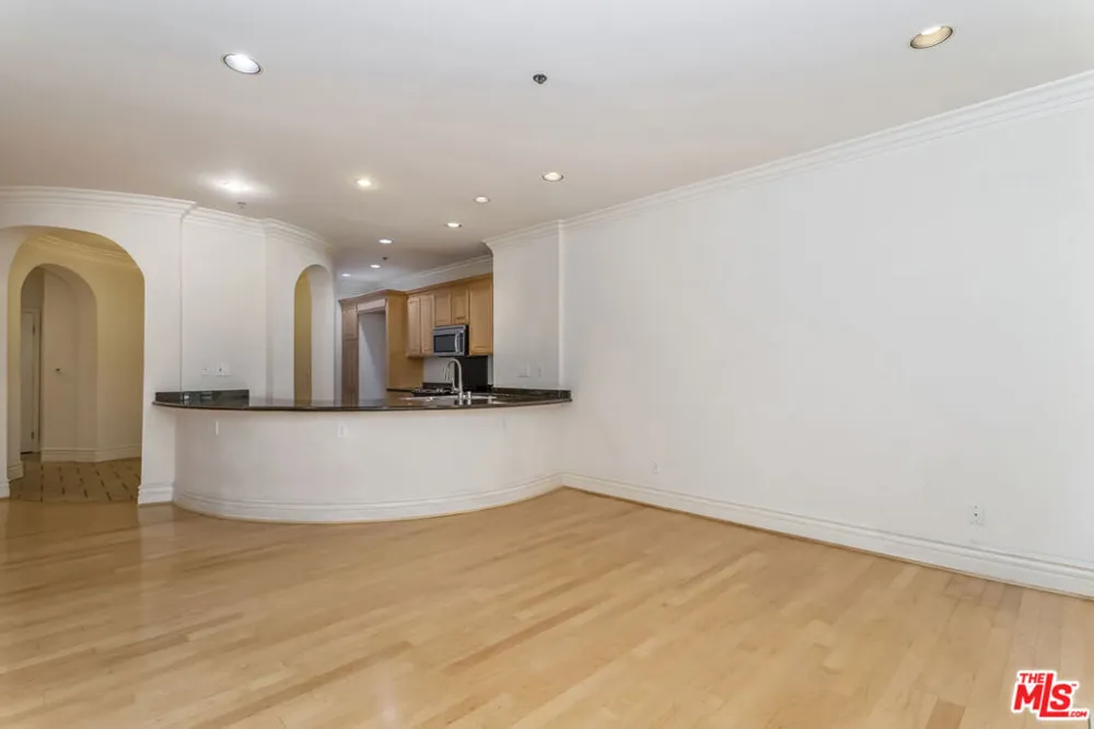 10364 Almayo Avenue #103 Los Angeles, CA 90064